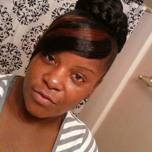 Profile Picture of Annette Ervin (@flgirl3639) on Poshmark