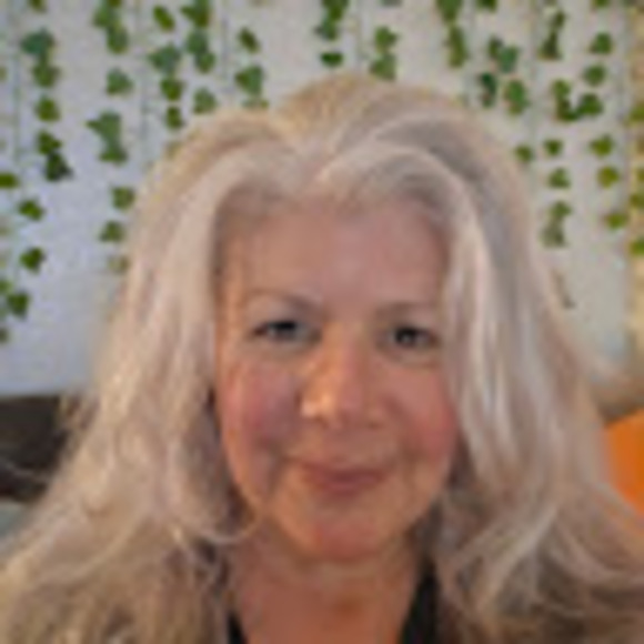 Profile Picture of Dawnellen Cooley (@camimeg76) on Poshmark