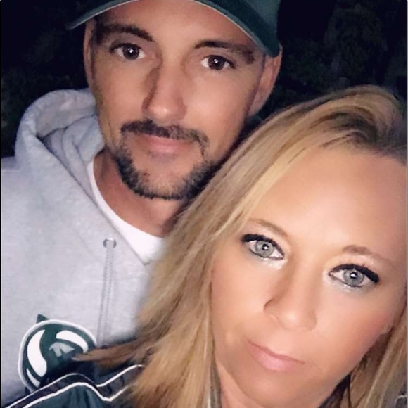 Profile Picture of Carl Collier (@cacolli4) on Poshmark