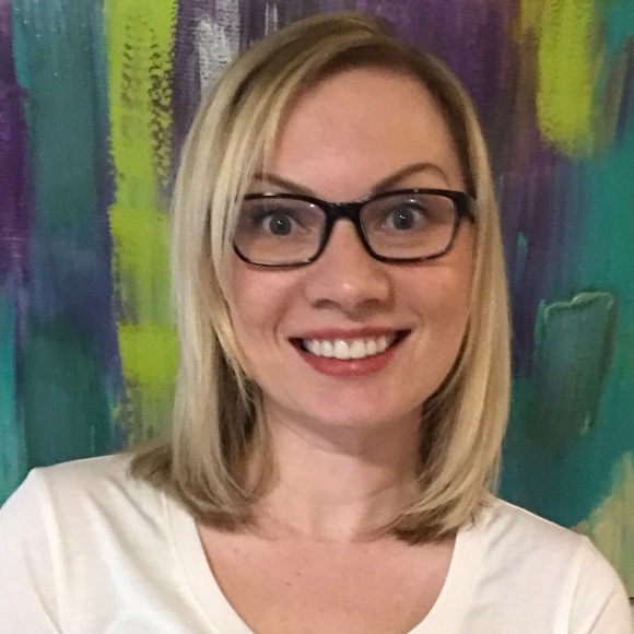 Profile Picture of Vicki Termini (@victoriatermini) on Poshmark