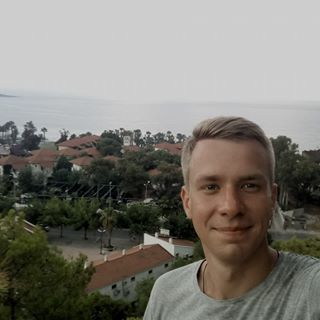 Profile Picture of Евгений Деревянко (@&) on Facebook