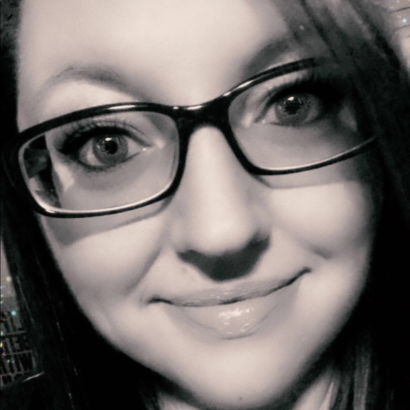 Profile Picture of Tamica Grant (@tamicalynn0207) on Poshmark