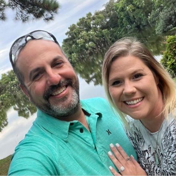 Tim Hulon - Poshmark Profile Picture of Tim Hulon (@timhulon) on Poshmark