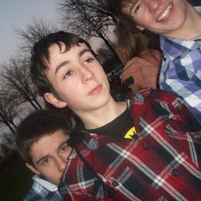 Profile Picture of Andrew (@WoodsideLUFC) on Twitter