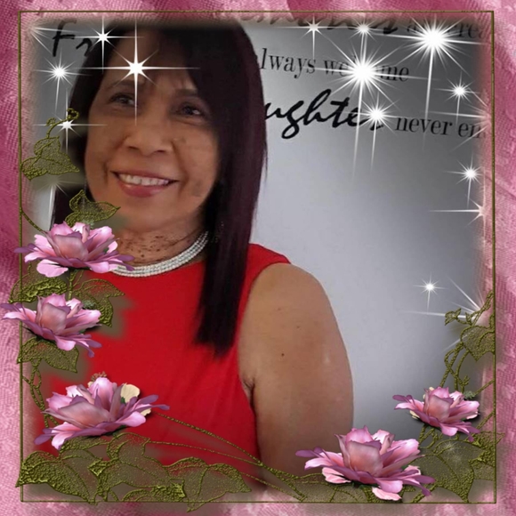 Profile Picture of Maxine Richards (@maxinerichards) on Poshmark