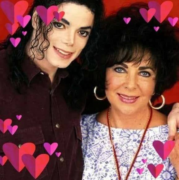 Profile Picture of Tarah Charsley (@dt7990) on Poshmark