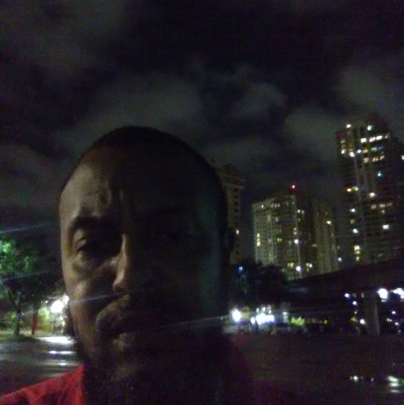 Profile Picture of Leonard Holmes (@leonard45) on Poshmark