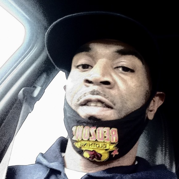 Mark Greenlee - Poshmark Profile Picture of Mark Greenlee (@redzonec) on Poshmark