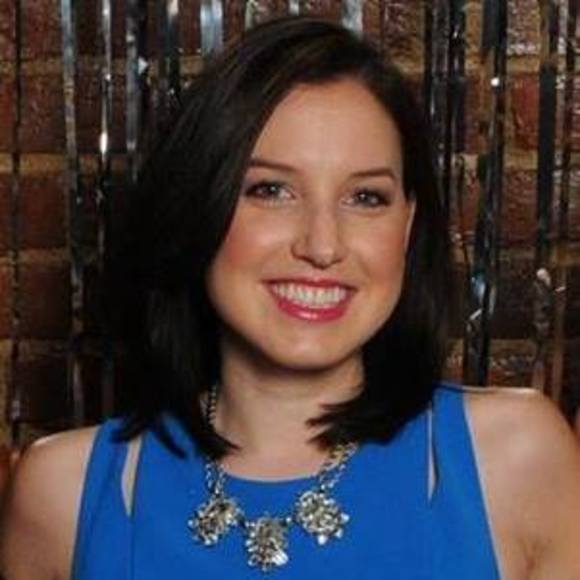 Profile Picture of Lauren Kuzmick (@lkuzmick) on Poshmark