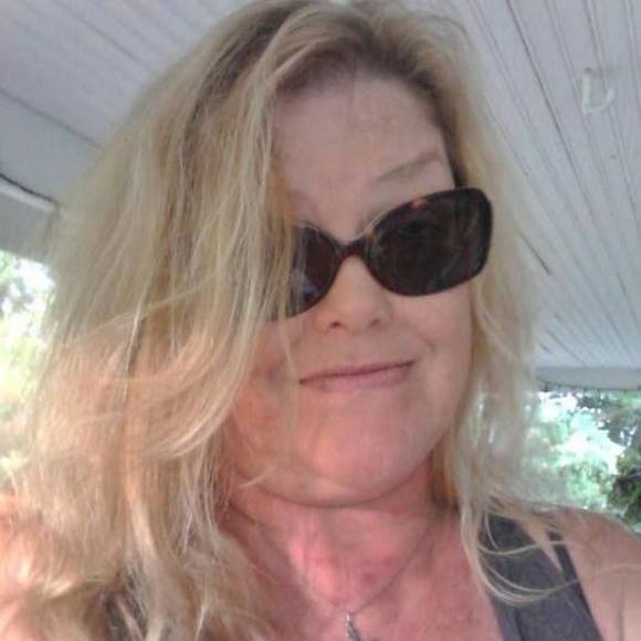 Profile Picture of Jodie Secor (@jobob20) on Poshmark