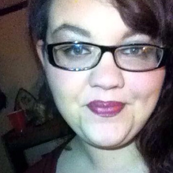 Profile Picture of Alexis Oglesby (@studdlover) on Poshmark