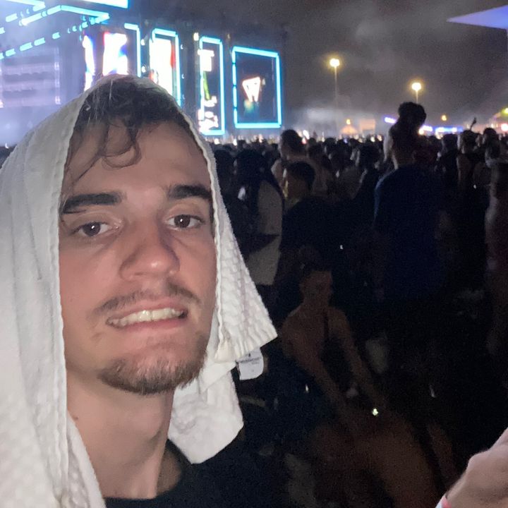 user9120134822305 - Tiktok Profile Picture of user9120134822305 (@@sethhorton) on Tiktok