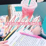 Profile Picture of •S T U D Y G R A M• (@study.with.beth) on Instagram