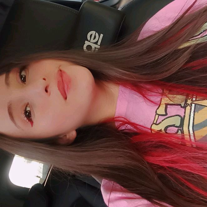 Profile Picture of 🐷 Katy Jordán 🧁 (@@katyjordan) on Tiktok