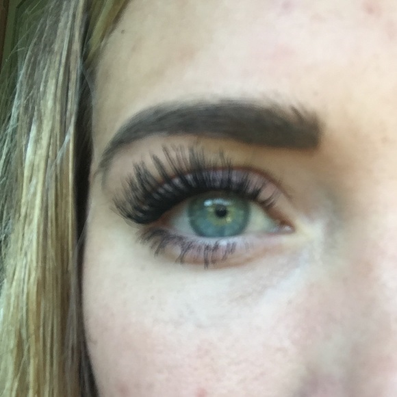 Profile Picture of Shelby Sarnowski (@shelbysarski) on Poshmark