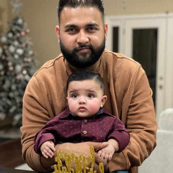 Profile Picture of Asif Ahmed (@mark6600asif) on Poshmark