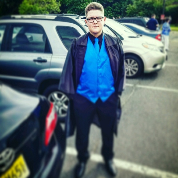 Profile Picture of David Jimenez (@davejimenez) on Poshmark