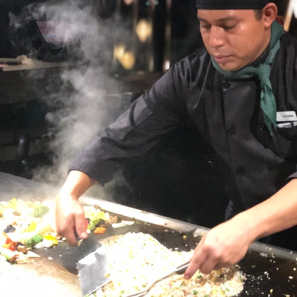 Profile Picture of Vincent Beahan (@vincentbeahan) on Poshmark