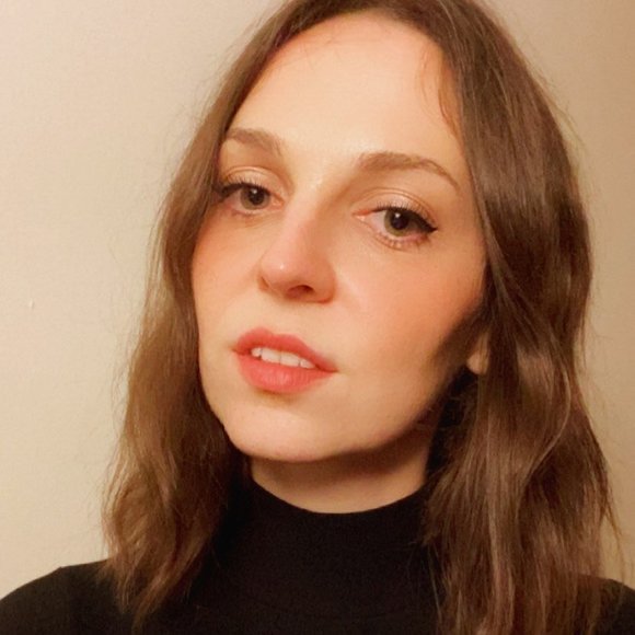 Profile Picture of Jessica Glaeser (@huskyrescue) on Poshmark