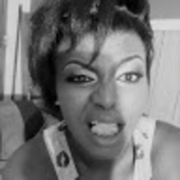 Profile Picture of Bianca Davis (@biancadavis2013) on Poshmark