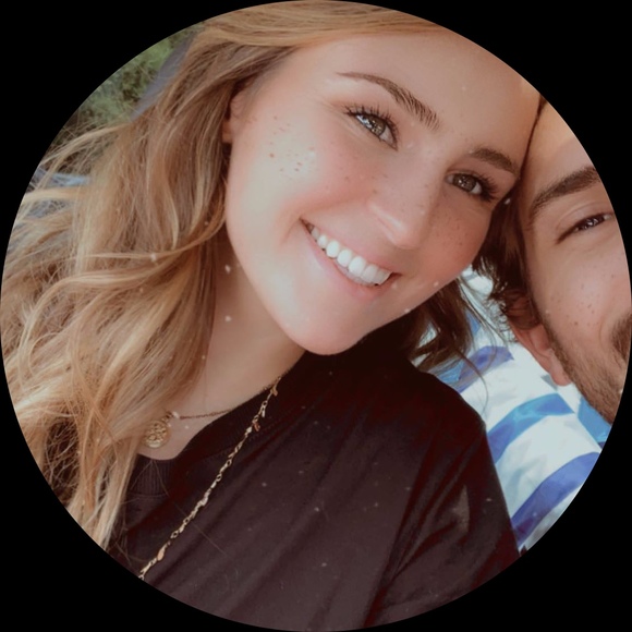 Profile Picture of Lauren Crabtree (@laurenc729) on Poshmark