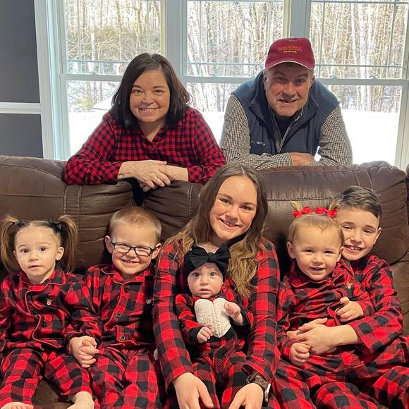 Profile Picture of Maureen Goode (@mgoode322) on Poshmark