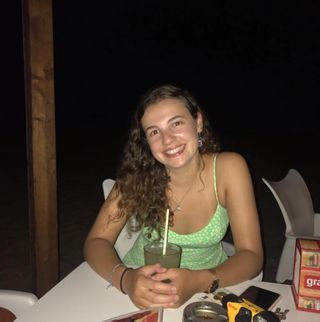 Profile Picture of Isabelle Ellis (@isabelle.ellis.14) on Facebook