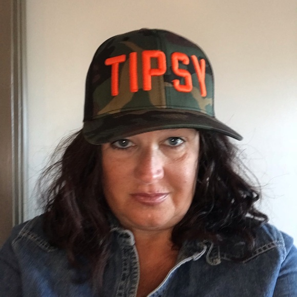 Profile Picture of Lenair Correll (@lenaircorrell) on Poshmark