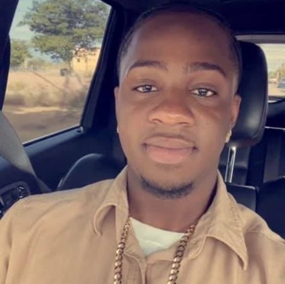 Ălťo Straun - Poshmark Profile Picture of Ălťo Straun (@altoglacio) on Poshmark