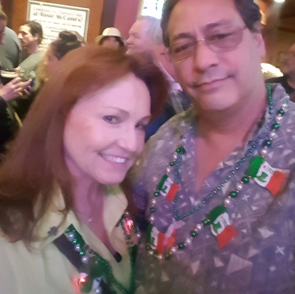 Profile Picture of Rose Cisneroz (@rosecisneroz) on Poshmark