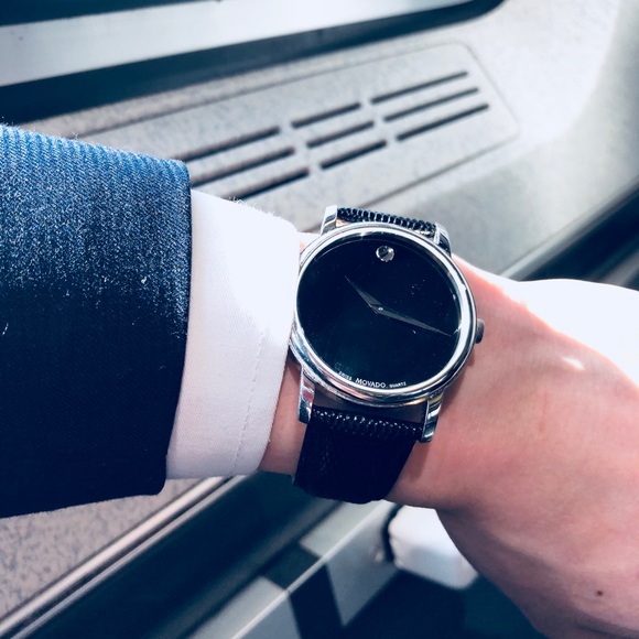 Profile Picture of Zhiming Lin (@morn1ng) on Poshmark