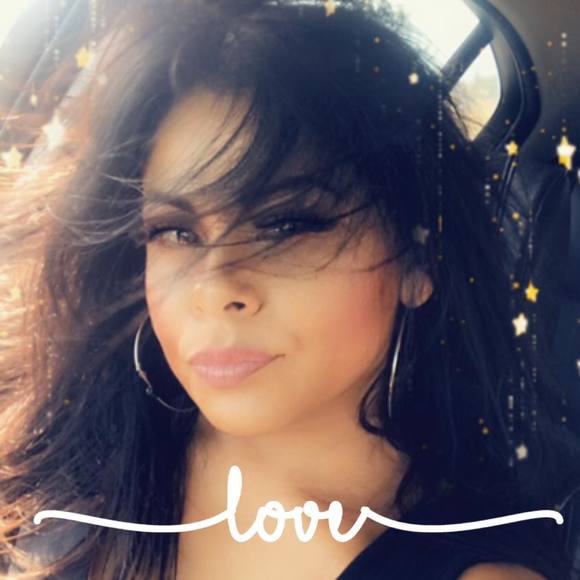 Profile Picture of Patricia Ledesma (@plicious101) on Poshmark