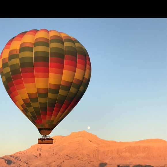 Profile Picture of Morgan Arscott (@morganarscott) on Poshmark