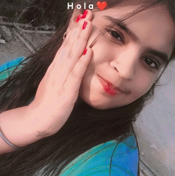 Profile Picture of Lariya Pipasha (@lariyapipasha) on Poshmark