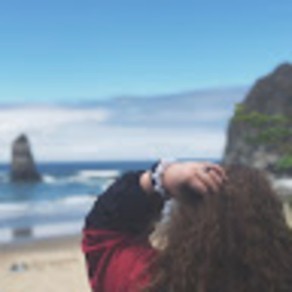 Profile Picture of Heather Ranagan (@heatherranagan) on Poshmark