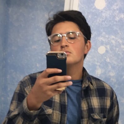 Profile Picture of Sebastian Castro (@CbassCastro) on Twitter