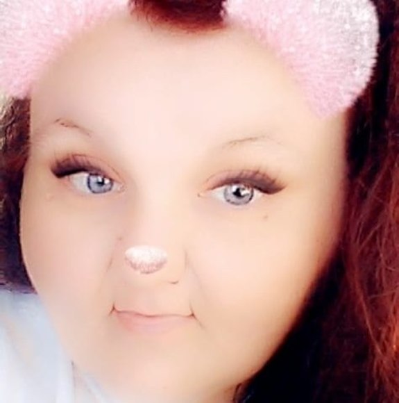 Profile Picture of Shela Emison (@babygurl1983) on Poshmark