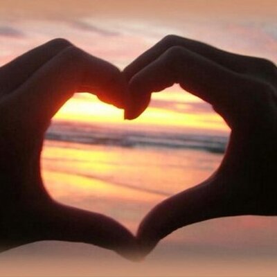 Profile Picture of Maria Dinh (@Littlemaria99) on Twitter