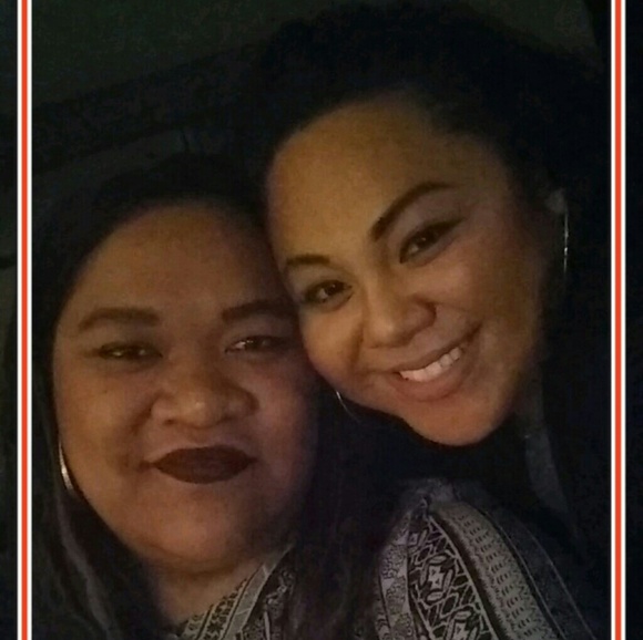 Profile Picture of Elsie Sanft (@esanft88) on Poshmark