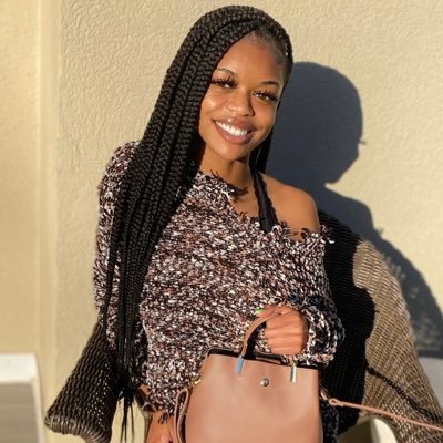 Profile Picture of Brianna Carson 🧡 (@briAMcarson) on Twitter