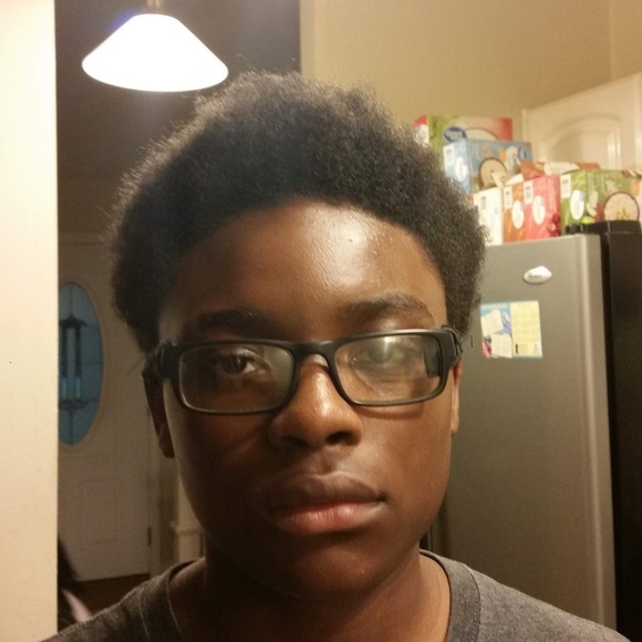 Profile Picture of Kevin Witcher (@kev12x6) on Poshmark