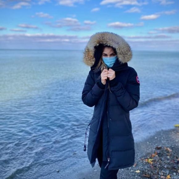 Profile Picture of Ali Schultz (@aschultzz) on Poshmark