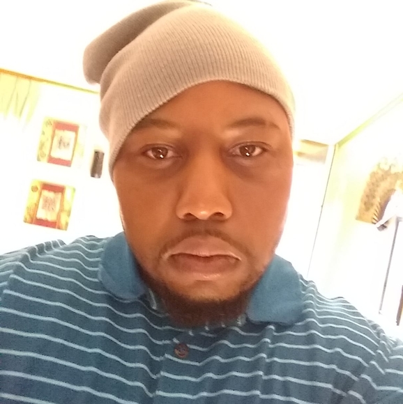 Profile Picture of Calvin Hill (@calvin_hill) on Poshmark