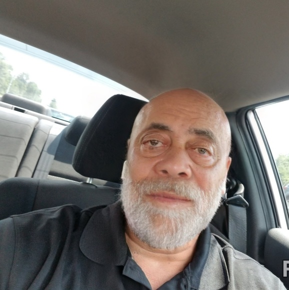 Profile Picture of Darryl Clausell (@dclausel) on Poshmark
