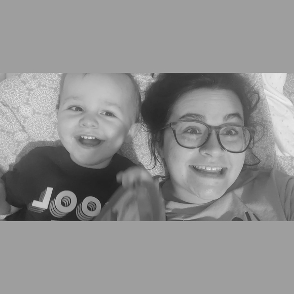 Profile Picture of Danielle Scartozzi (@danidandelion23) on Poshmark