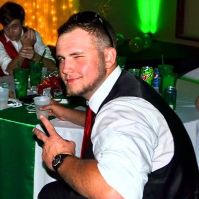 Profile Picture of Corey (@CoreyCurry71) on Twitter