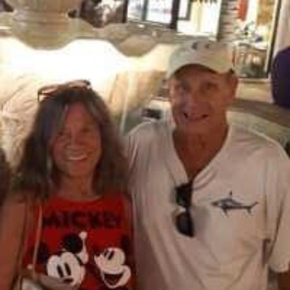 Profile Picture of Donna Mack louden (@meeata) on Poshmark