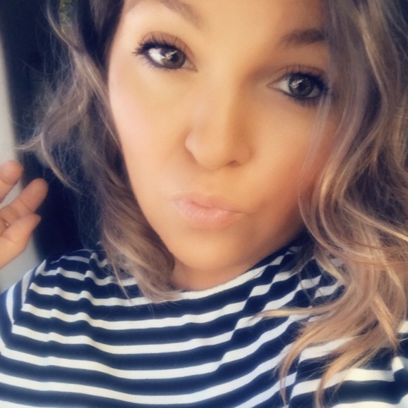 Profile Picture of Ttabitha Scroggins (@scrogginst) on Poshmark