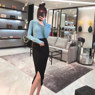 Profile Picture of Lucy Zhao (@LucyZha22054404) on Twitter