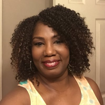 Profile Picture of L. Renee Myles-Boyd (@happybnme1) on Twitter